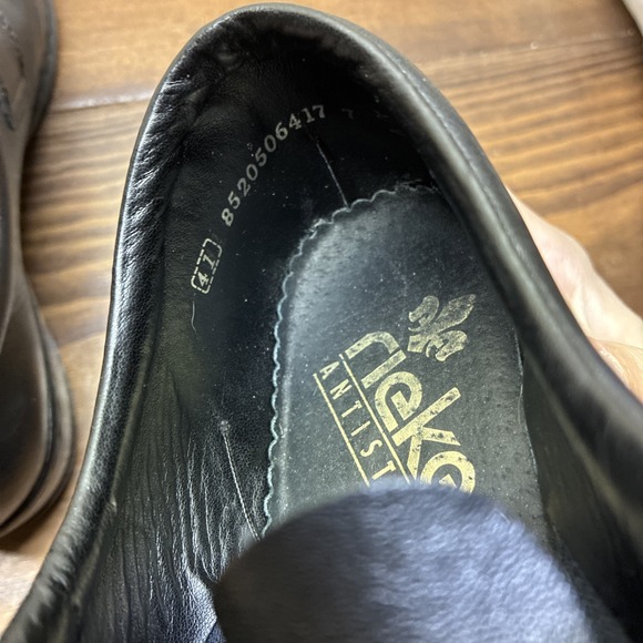 Rieker Loafers Flats Women Black EUR 41 (US 10) Leather Walking Anti Stress GUC - Picture 10 of 11